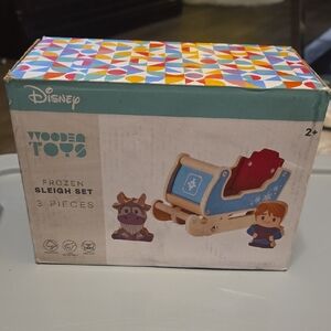 (J62) Disney Frozen Wooden Sleigh Set